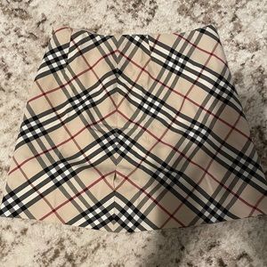 Burberry mini skirt